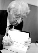 Nueva donación para el Archivo de la Fundación: Leopoldo de Luis