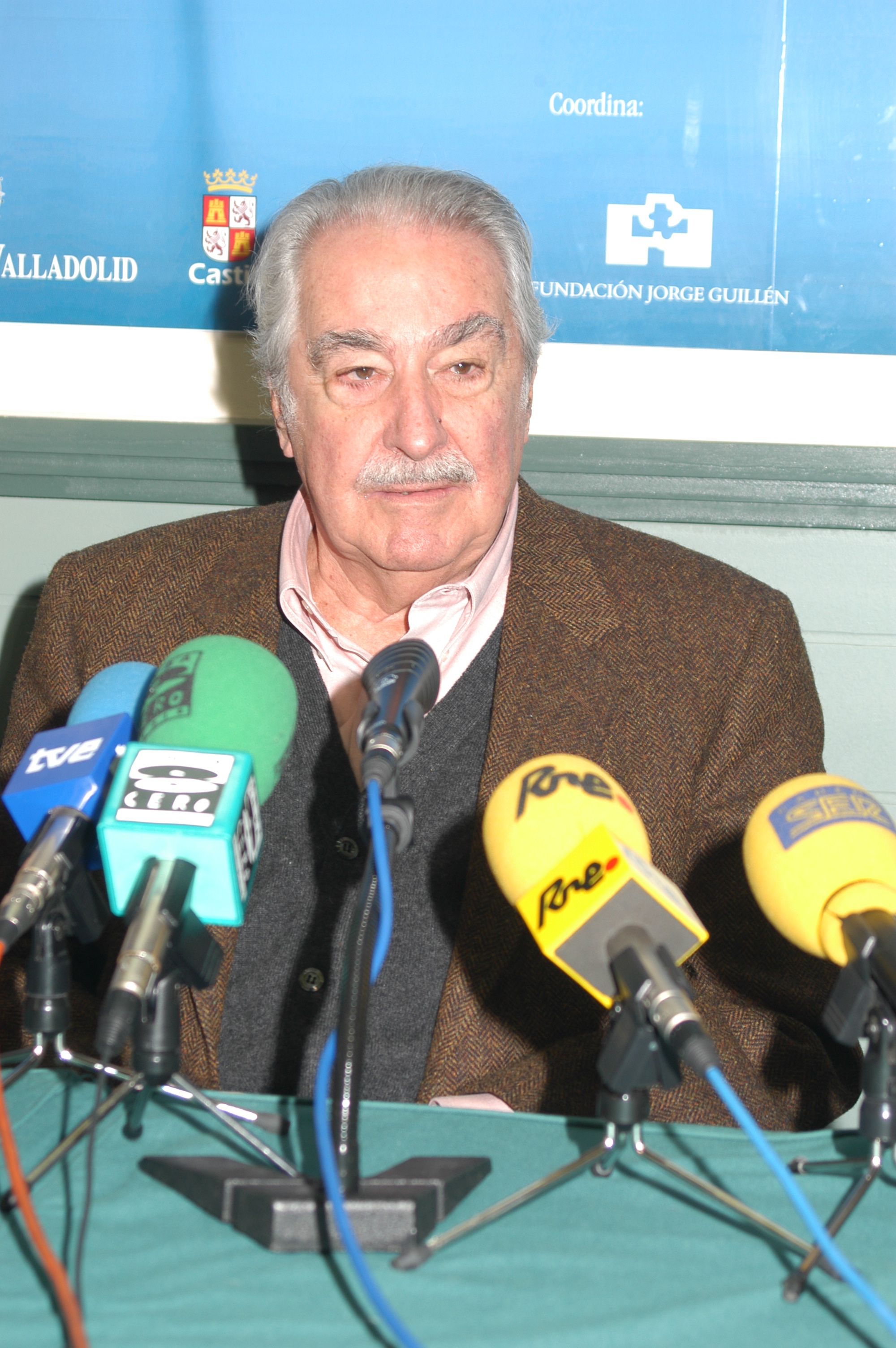 IV Congreso de la Lengua. Poesía Necesaria (2003) Álvaro Mutis